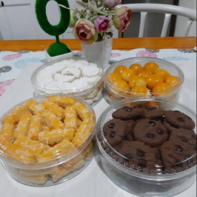 

Kue kering Mom's Ryshaka