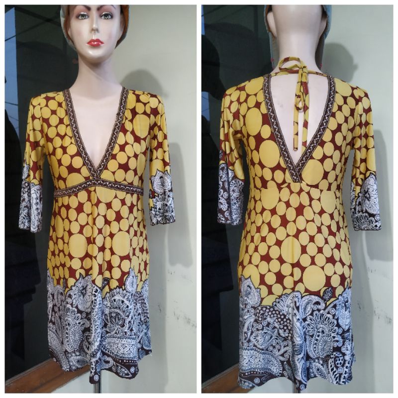 Dress Abstrak