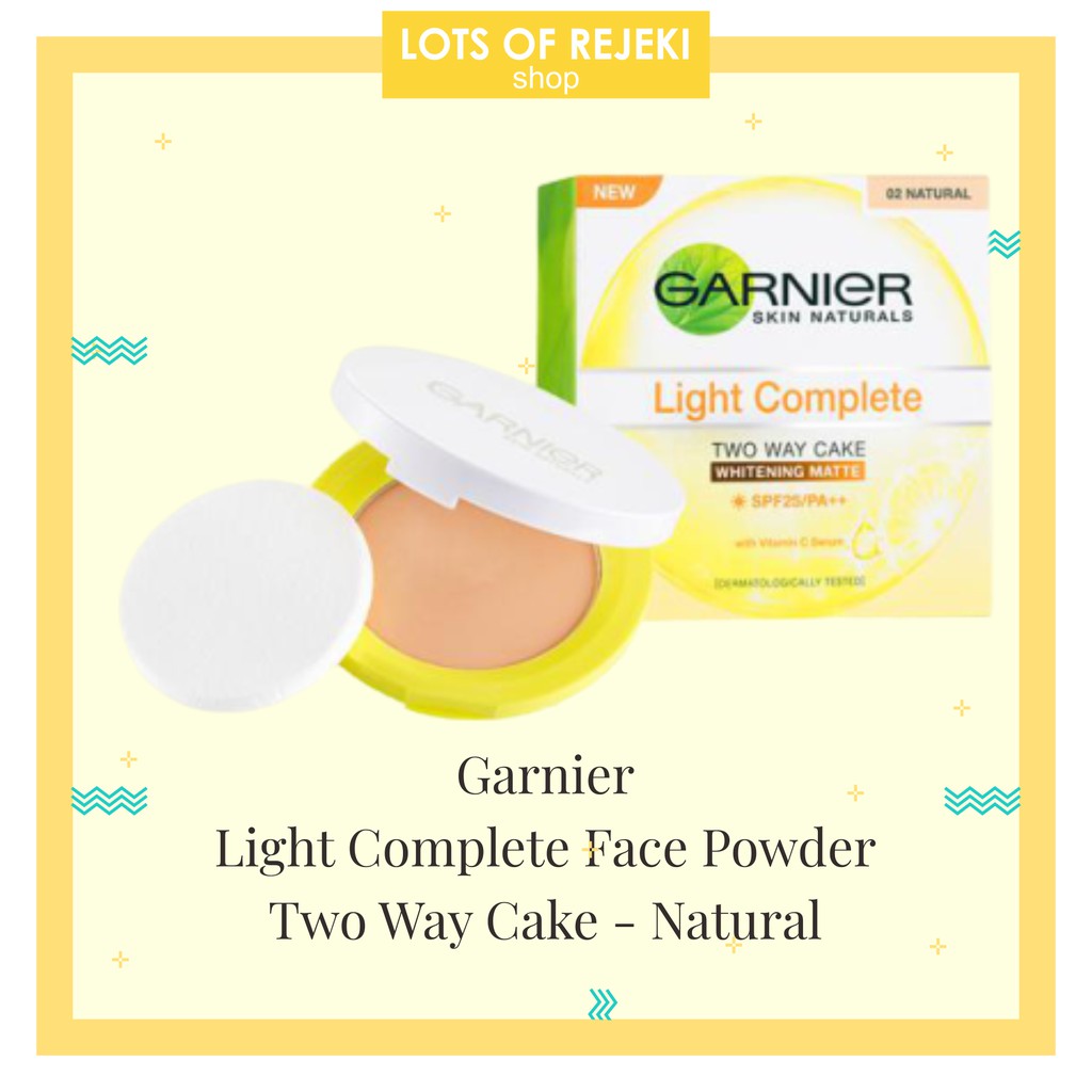 Garnier Light Complete Face Powder Two Way Cake - Natural