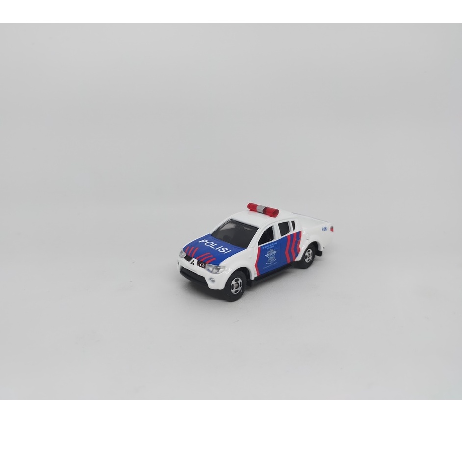 Tomica Mitshubshi Triton Custom Polisi Satlantas PJR 64