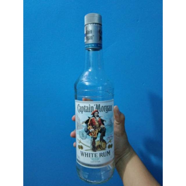 Botol bekas miras rum morgan putih