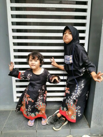 Promo Batik Couple Keluarga Sarimbit Sania Ruffle Batik Ori Ndoro Jowi Motif Kipas