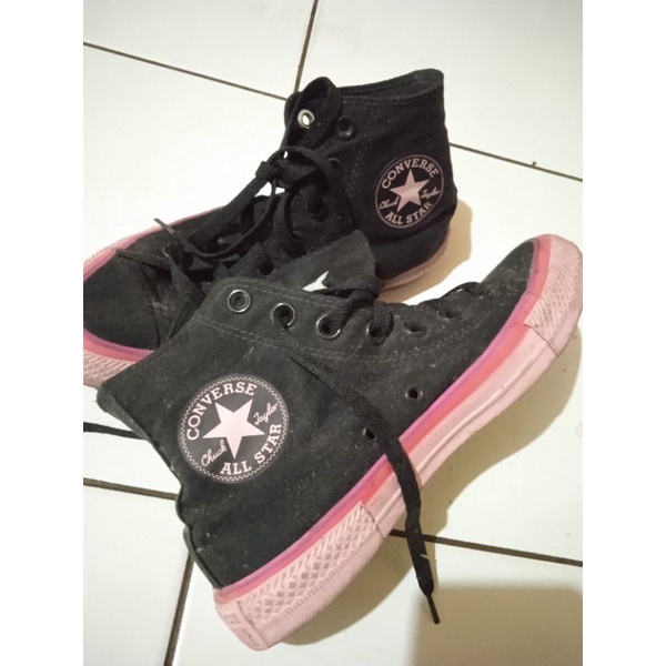Sepatu second converse original