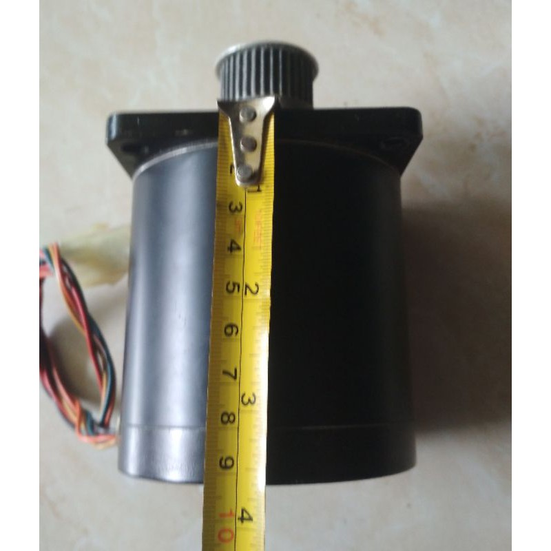 Steppiing Motor 5 Phase Sanyo Denki 103H8582-8044