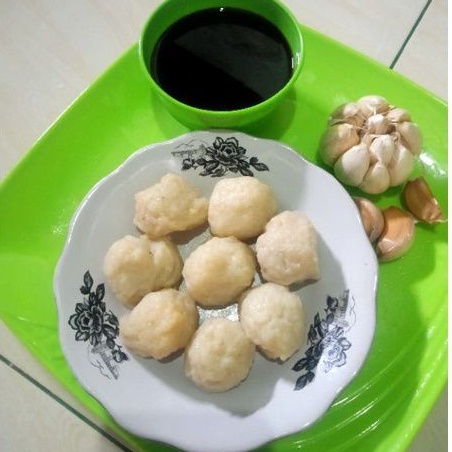 

pempek adaan (dijamin enak dan halal)