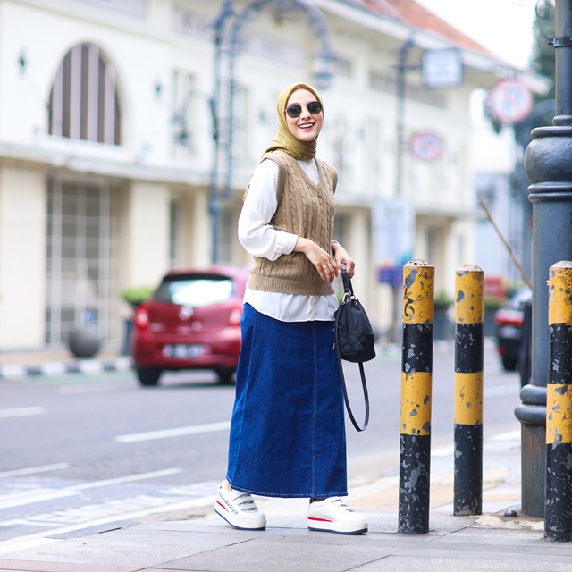 LISA SKIRT rok jeans by Hagia Indonesia