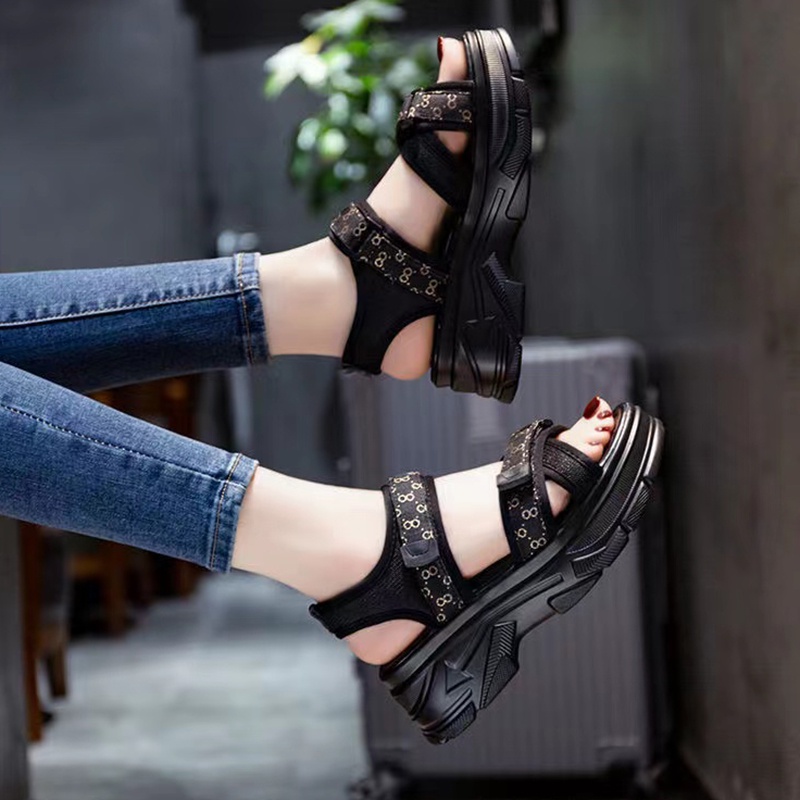 Sandal Gunung Wanita Sepatu Sadal Cewek Sepstu Import Model Strap Silang Trendy Modis Sandal Fashion Sole Tebal