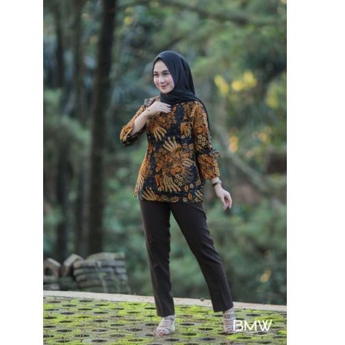Menarik.. Seragam Kerja Wanita • Atasan Batik Wanita • Atasan Batik wanita • Seragam Batik Kerja Kan