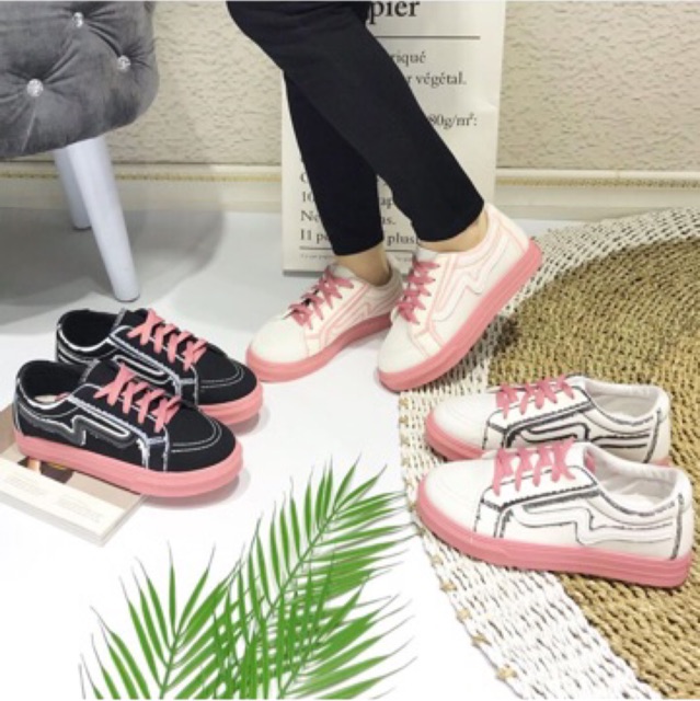 Sneakers 3065 import realpict