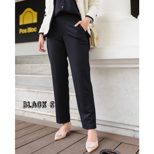 Fura Pants by Diana Restu