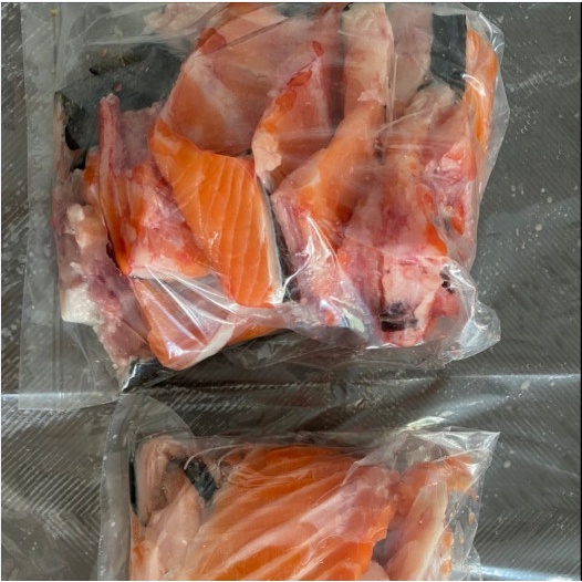 

Ikan Salmon Premium Tetelan & Tulang