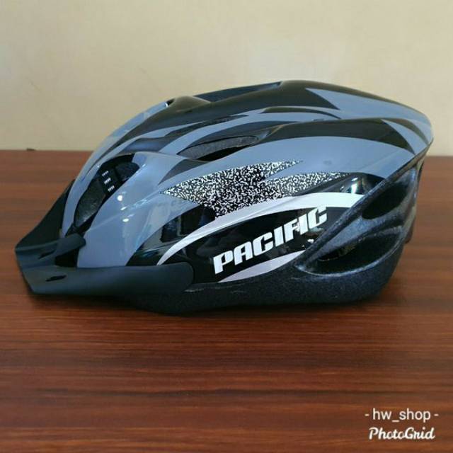 Helm sepeda pacific