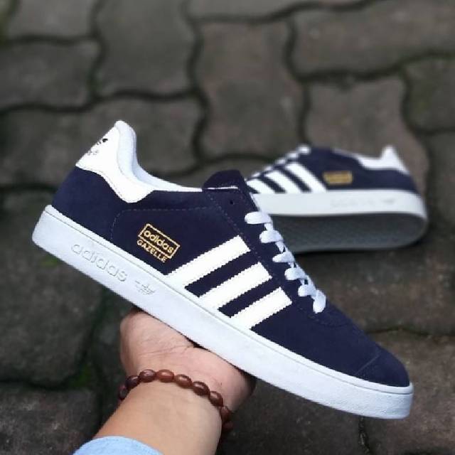 Sepatu Adidas Gazelle Navy Biru Dongker Sneakers Casual Sekolah Kuliah Kerja Kado Hadiah Murah Cowok