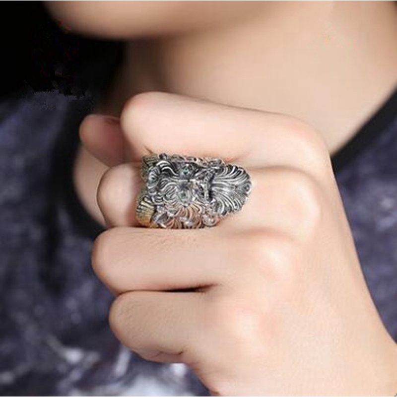 Cincin Pria Model Cakar Gaya Retro Gothic Punk Rock Untuk Pesta