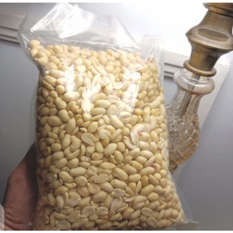 

Kacang Tanah Kupas 1 kg