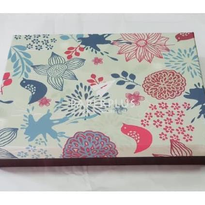 

KOTAK KADO / KOTAK HADIAH / GIFT BOX KEMEJA KK BURUNG DAN BUNGA
