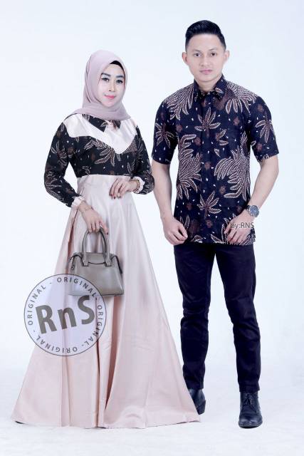 COUPLE KELUARGA BATIK MUSLIM ,SARIMBIT BATIK