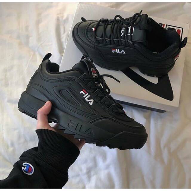 fila full black shoes