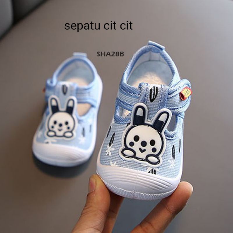 Sepatu Bayi Bunyi Cit cit, Sepatu Lampu LED warna warni, Sound shoes