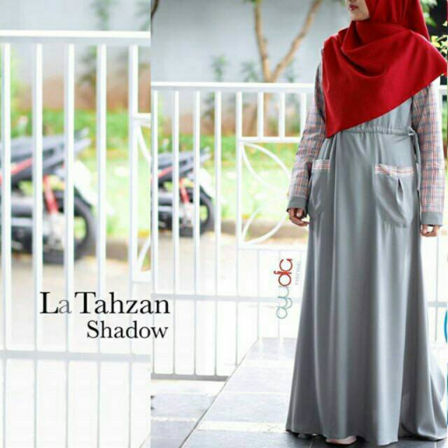 Gamis/Dress La Tahzan by Ayudia bahan Yorris caltri (polos) Mix Katun Italy (motif) .