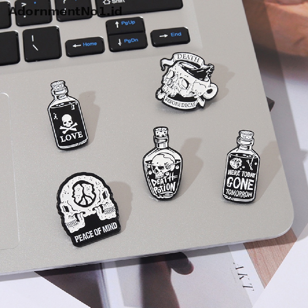 (AdornmentNo1) Bros Pin Enamel Desain Tengkorak Botol Hitam Gaya Punk