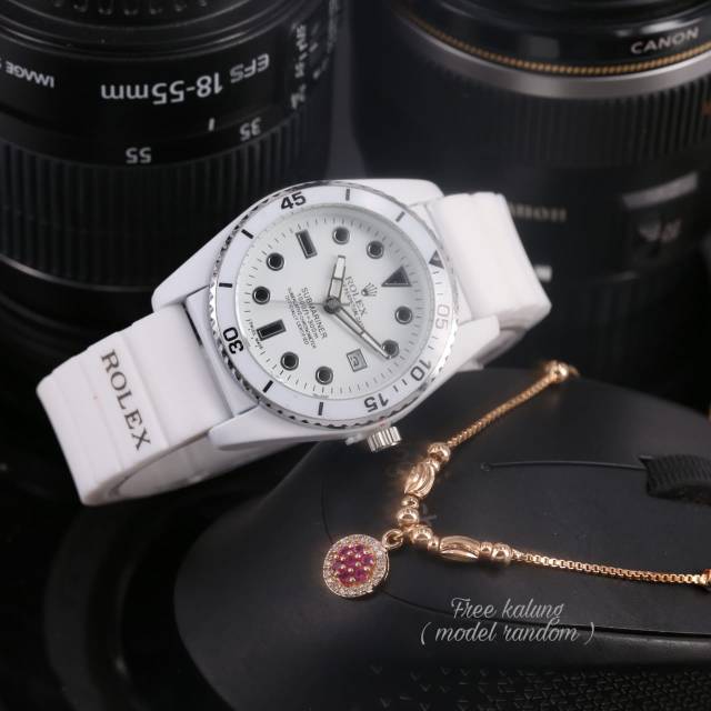 JAM TANGAN WANITA BERBAHAN RUBBER DENGAN PILIHAN WARNA YG MENARIK FREE KALUNG CANTIK