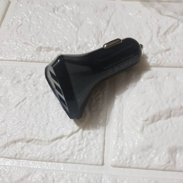 BATOK KEPALA SAVER CHARGER MOBIL ALIENS MURAH 3USB CAR CHARGE CASAN MOBIL ALIENS