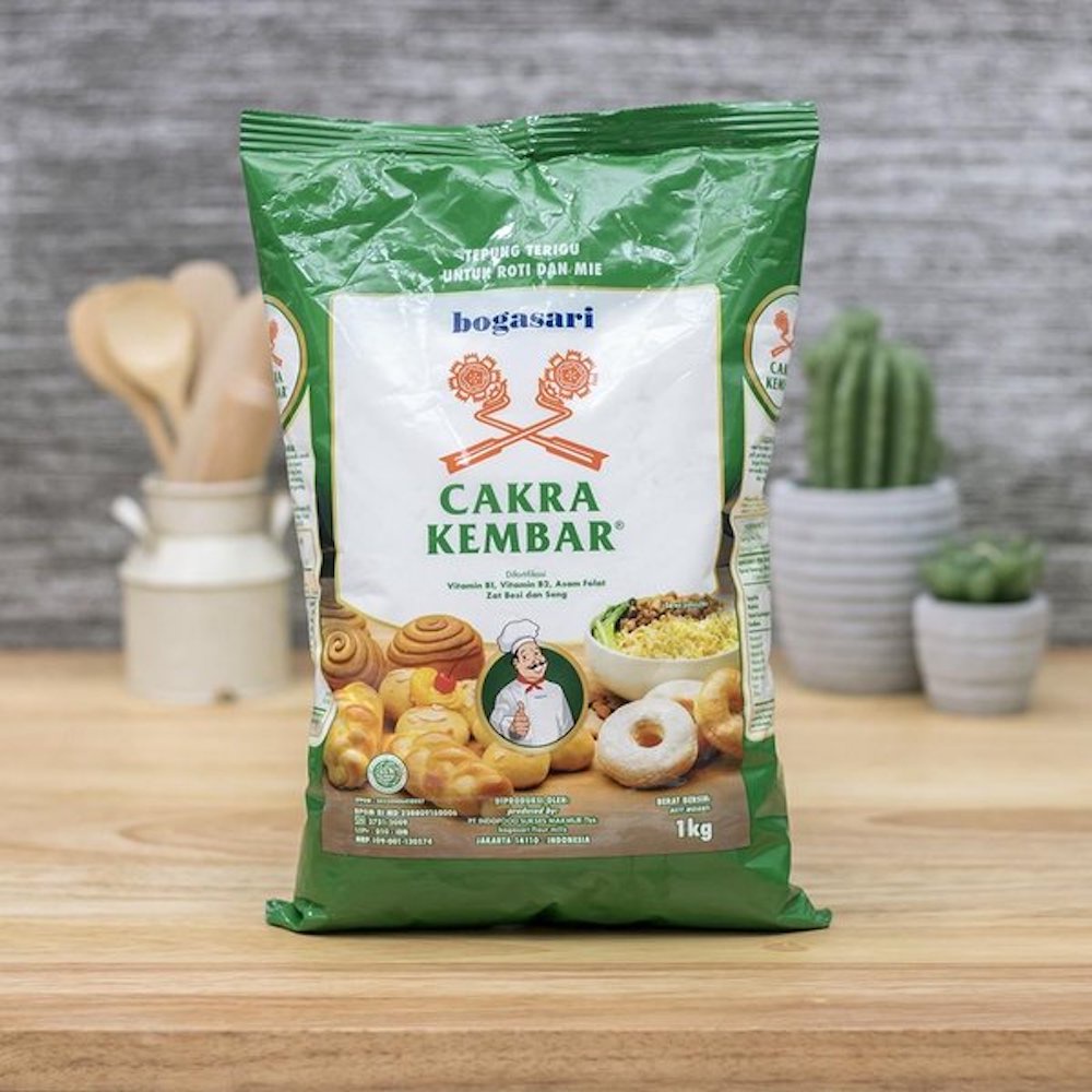 

Tepung Terigu Cakra Kembar [1 Kg] Dus