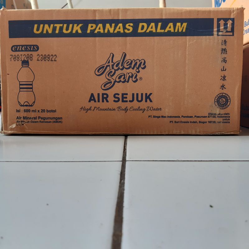 Adem sari kemasan botol 600 ml per karton