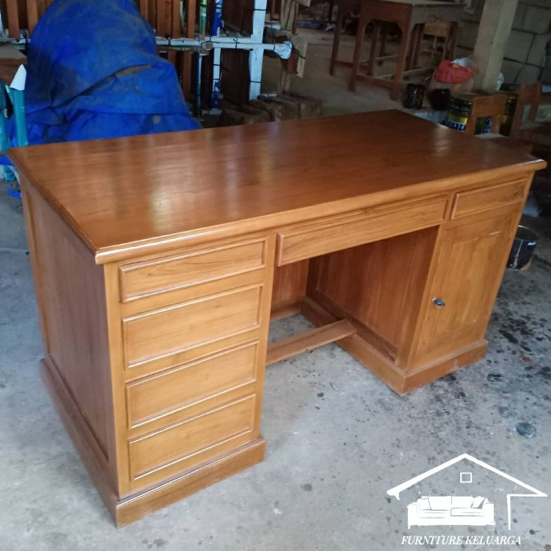 Meja kantor minimalis / Meja kantor jati