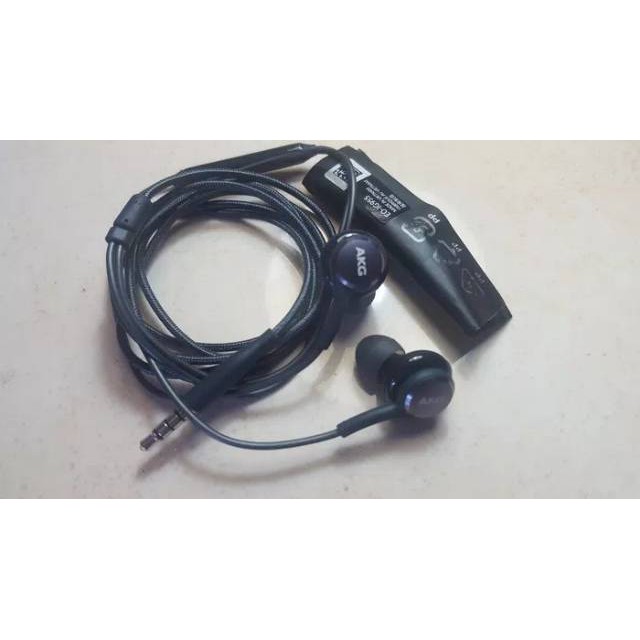 Headset Samsung S9 S8 S8  Plus AKG Original Bawaan Hp. 100 Persen Ori