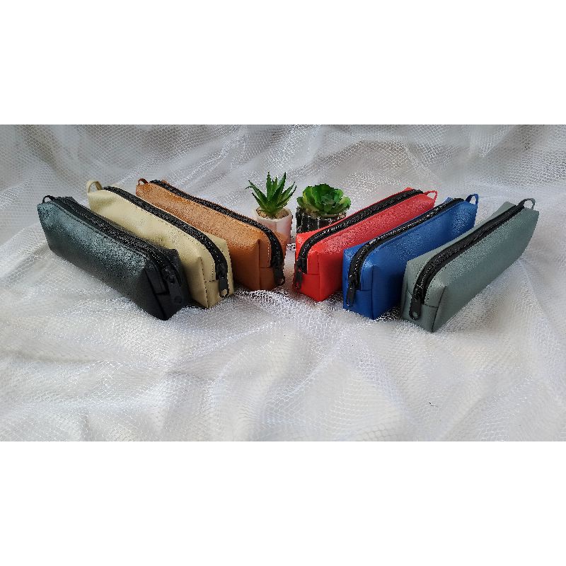 

Kotak Pensil Oscar / Kotak Pensil Premium / Pencil Case / Kotak Pensil Kulit / Kotak Pensil Warnna