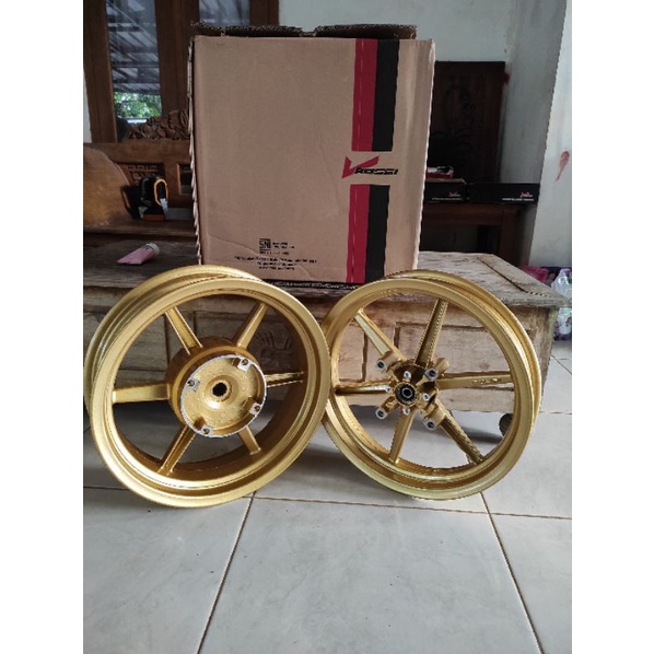Velg racing pcx venom starmax ring 14 gold