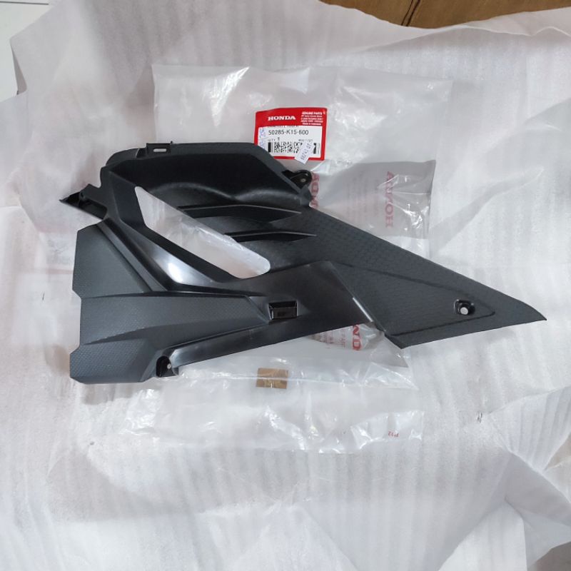 Shroud L Inner 50285-K15-600 Cover Sayap Dalam Kiri Hitam ORI Honda CB150 R CB 150 R Led 2018