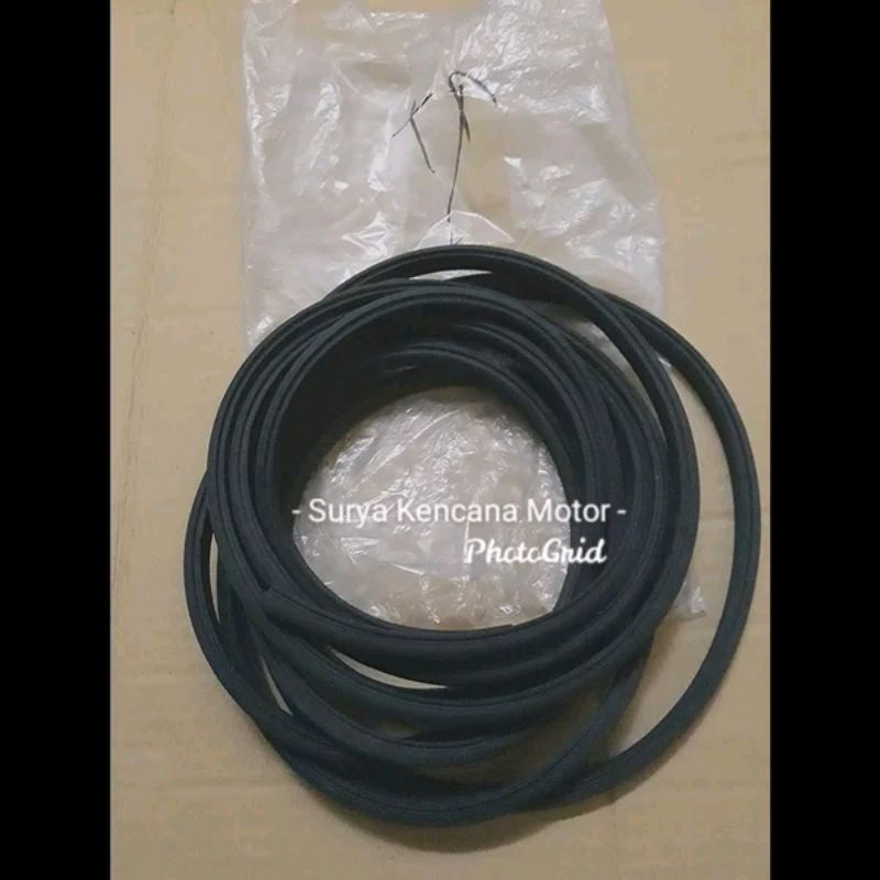 Karet lis dek lantai triplang lisplang Vespa PX Excel Spartan