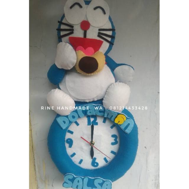 Jam dinding doraemon
