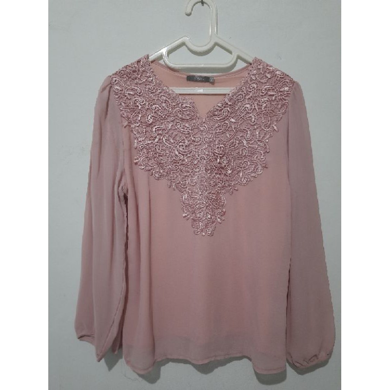 Preloved Atasan Pink
