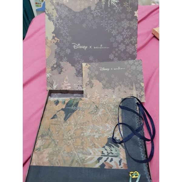 Buttonscarves Disney Frozen Mirage