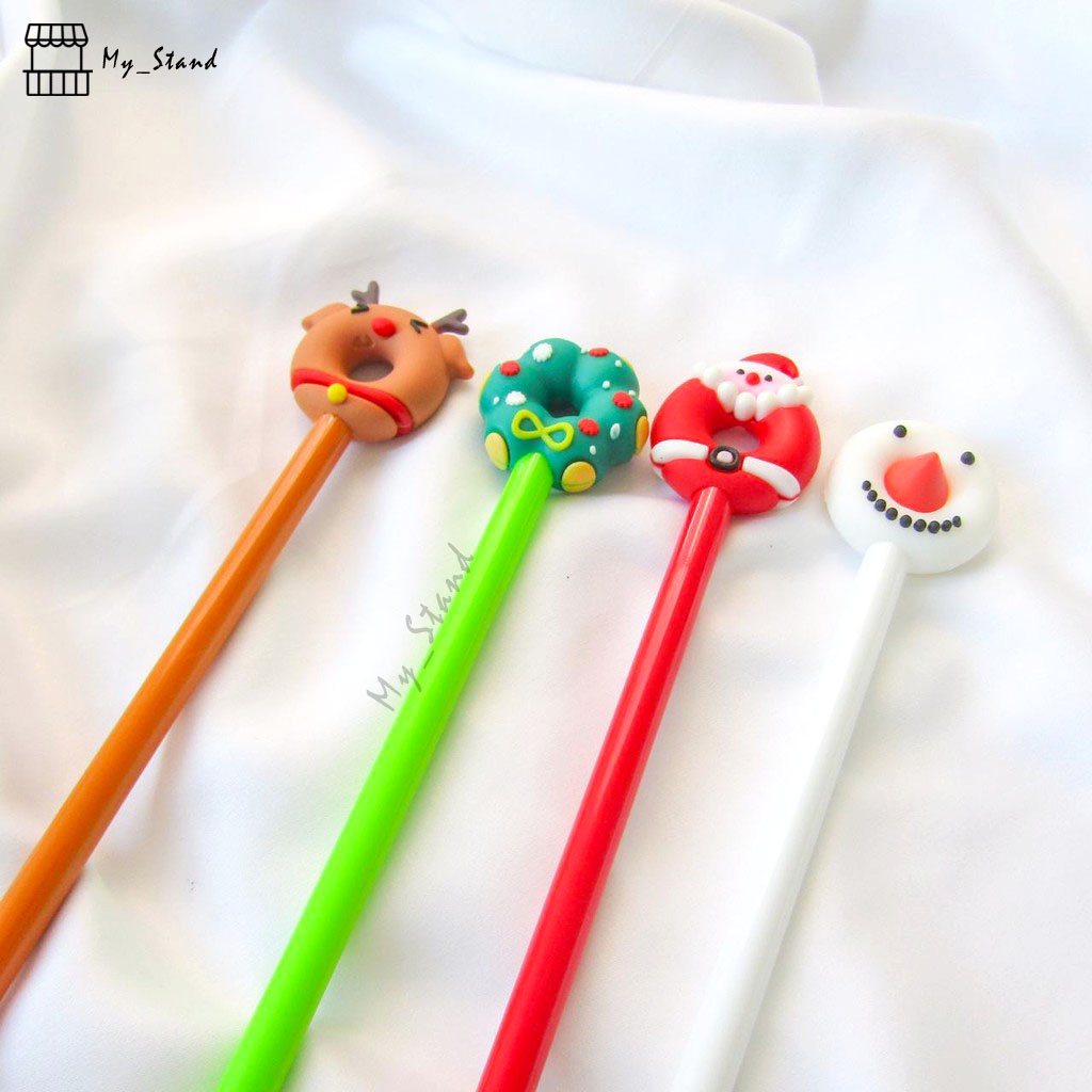 

Satuan 1 & 4 Pcs Pena Natal Donat Santa Rusa Snowman Christmas Wreath Pulpen X-mass Pen Donut Bolpen Doughnut Gelpen Karakter Sinterklas Olaf Raindeer Deer Chistmas tree Bolpoin Pohon natal Souvenir Sekolah Minggu