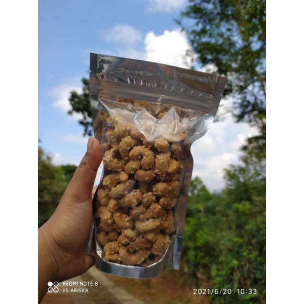 

KACANG METE RASA MANIS WIJEN 200gram