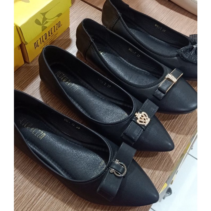 SEPATU PANTOFEL/SEPATU KERJA WANITA BRAND PETER KEIZA