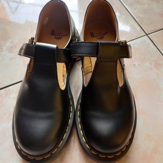 Dr. Martens Poley Preloved