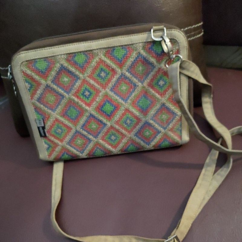 TAS DOMPET SIMPLE IZZY PRELOVED ORIGINAL