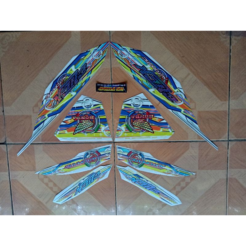 striping variasi hologram vario 125/150 led