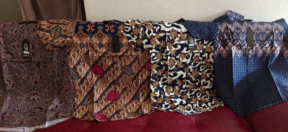 Odza Kemeja Batik Slim Fit Short Sleeves