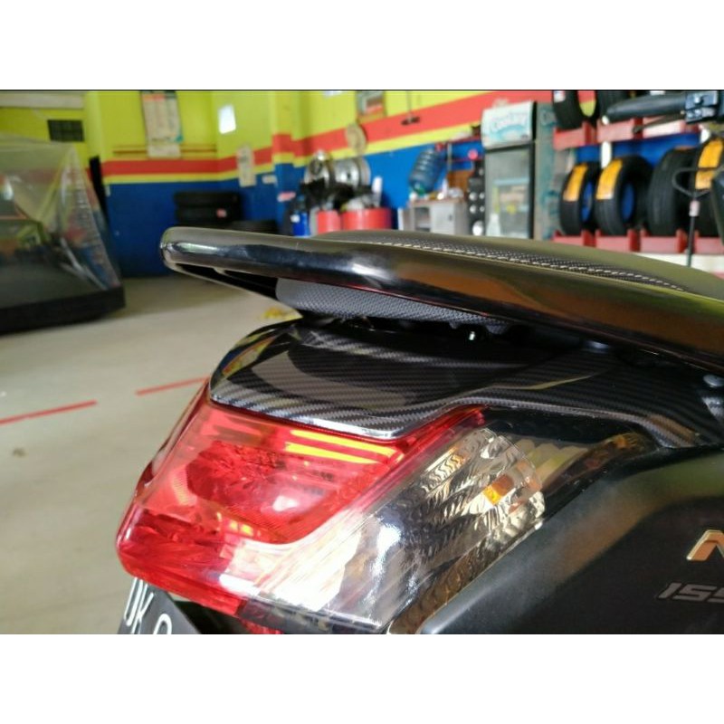 Ducktail Sirip Belakang Nmax old Carbon model ori cover atas lampu stop nmax lama