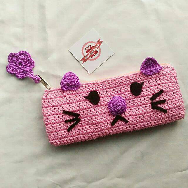 

Tempat pensil rajut karakter | tempat pensil kucing | tempat pensil minion