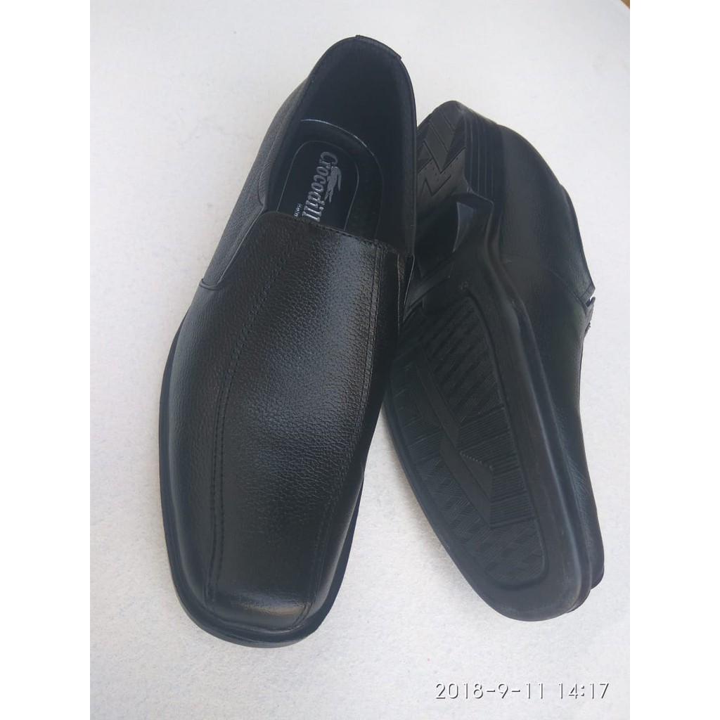 Sepatu Crocodile Hitam A4 MILD