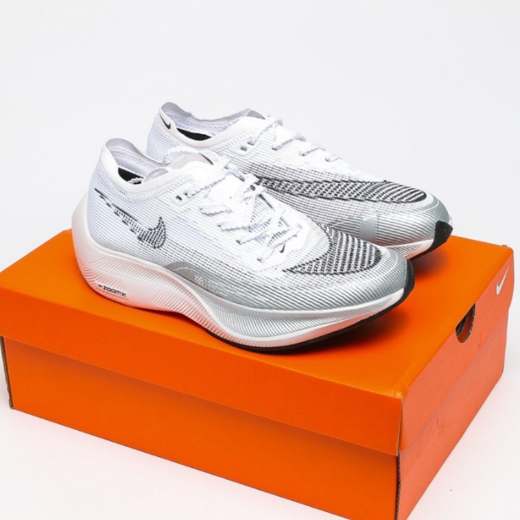 zoomx vaporfly next white