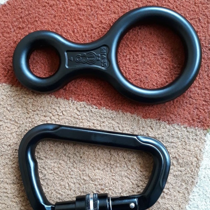 Termurah Carabiner screw delta dan figure 8 jatah tni-1set carabiner dan figure